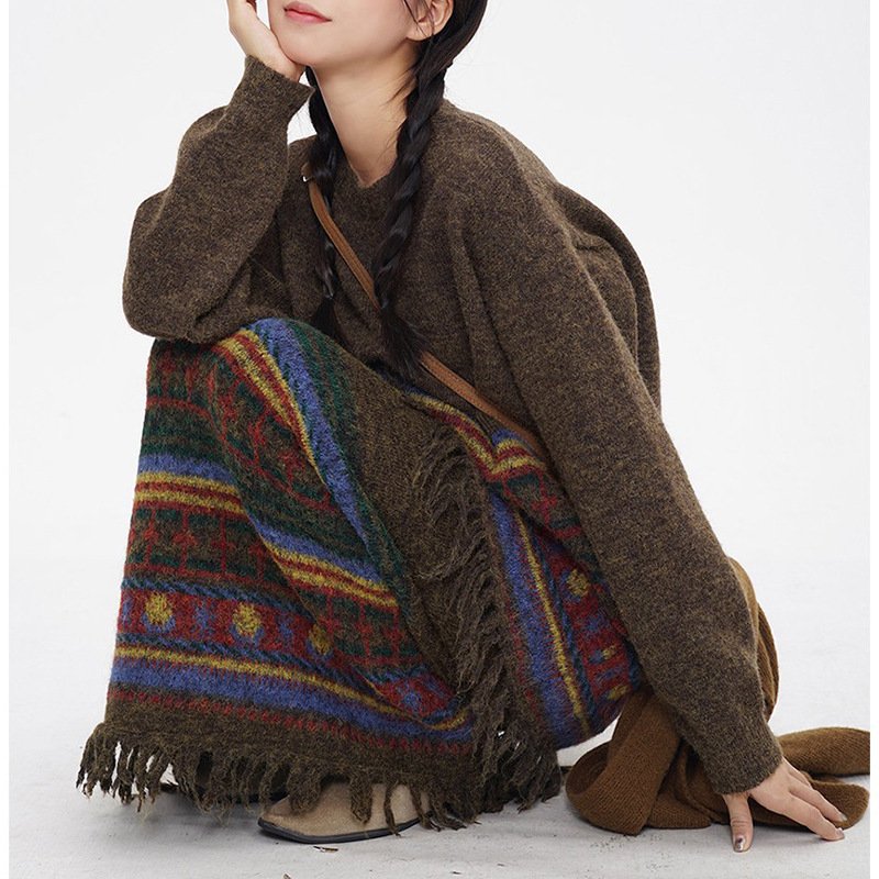 Ethnic style retro tassel knit sweater pullover sweater, women's design sense, women's autumn and winter striped skirt two-piece set - Image 3